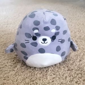 Squishmallow - Odile the Seal 7"